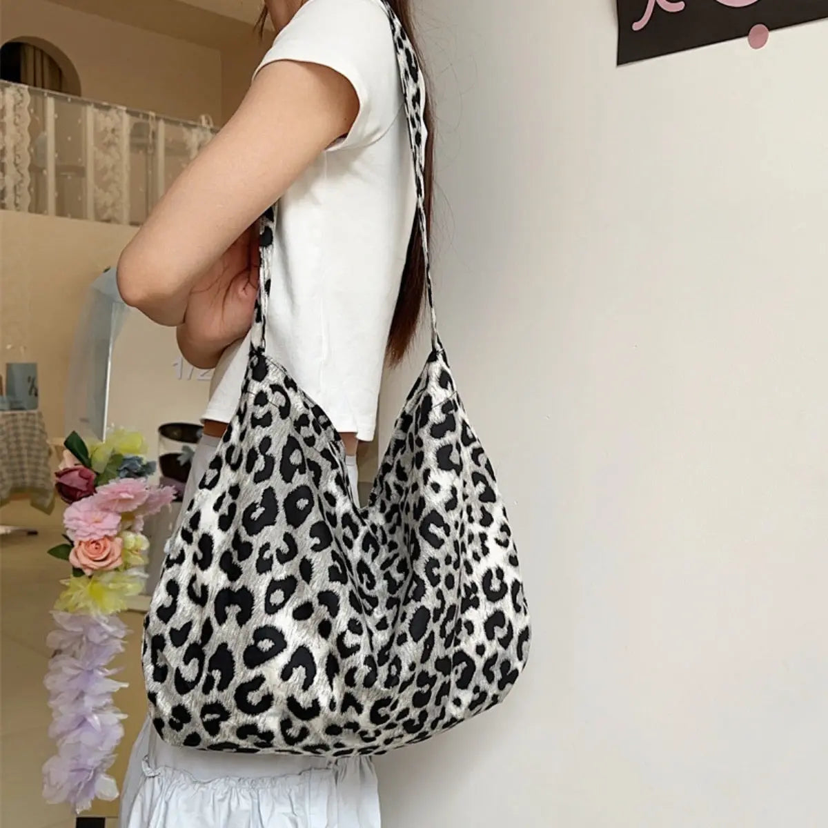 Bold Leopard Print Canvas Bag Large Capacity - 4 Colors ChicChoi