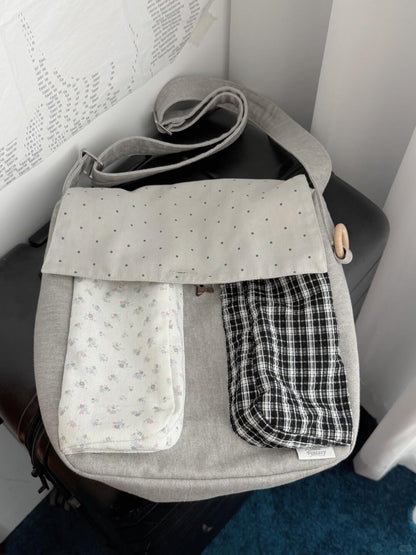 Original Cottage Patchwork Daily Messenger Bag