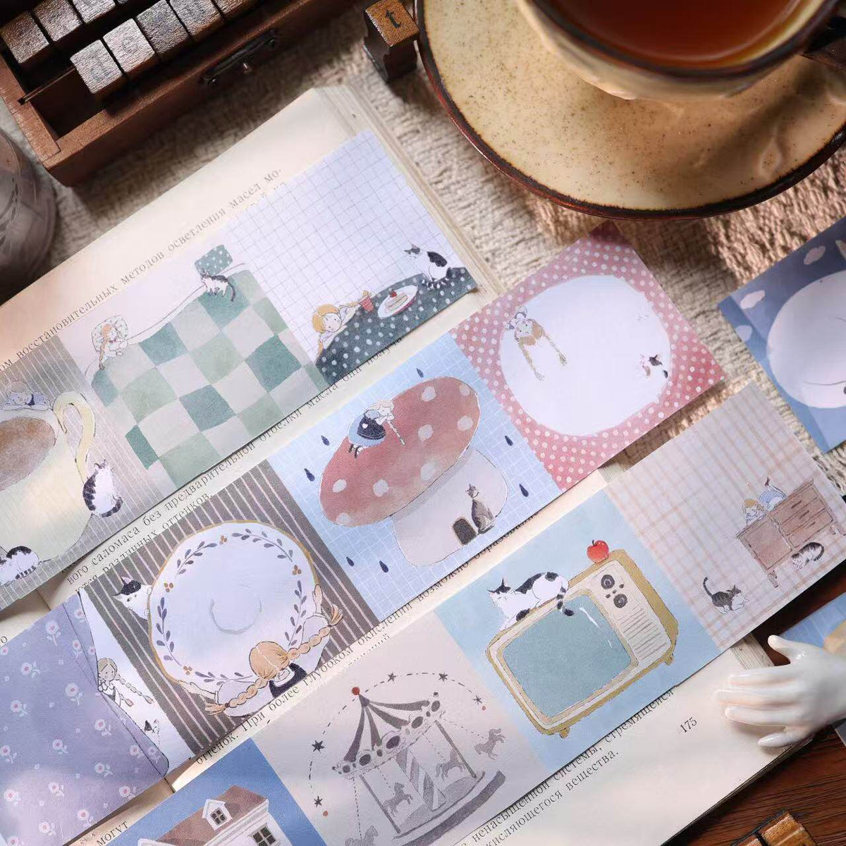 Cat Raising Daily Die-Cut Writable Memo Roll
