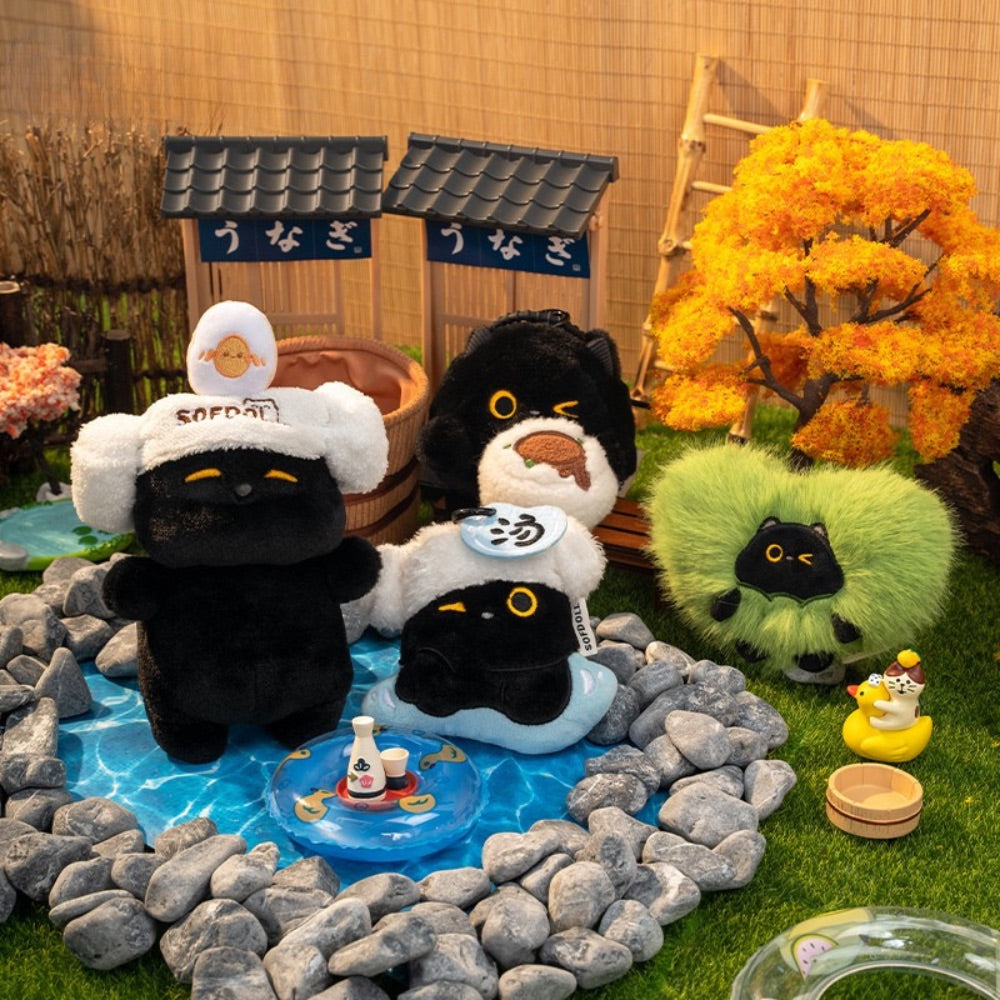 HanHan Cat Holiday Plush Charm – Cute Travel Cat Keychain Toy Gift