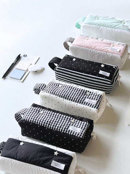 Mousse Cloud Pencil Case – Soft & Spacious Handheld Pouch