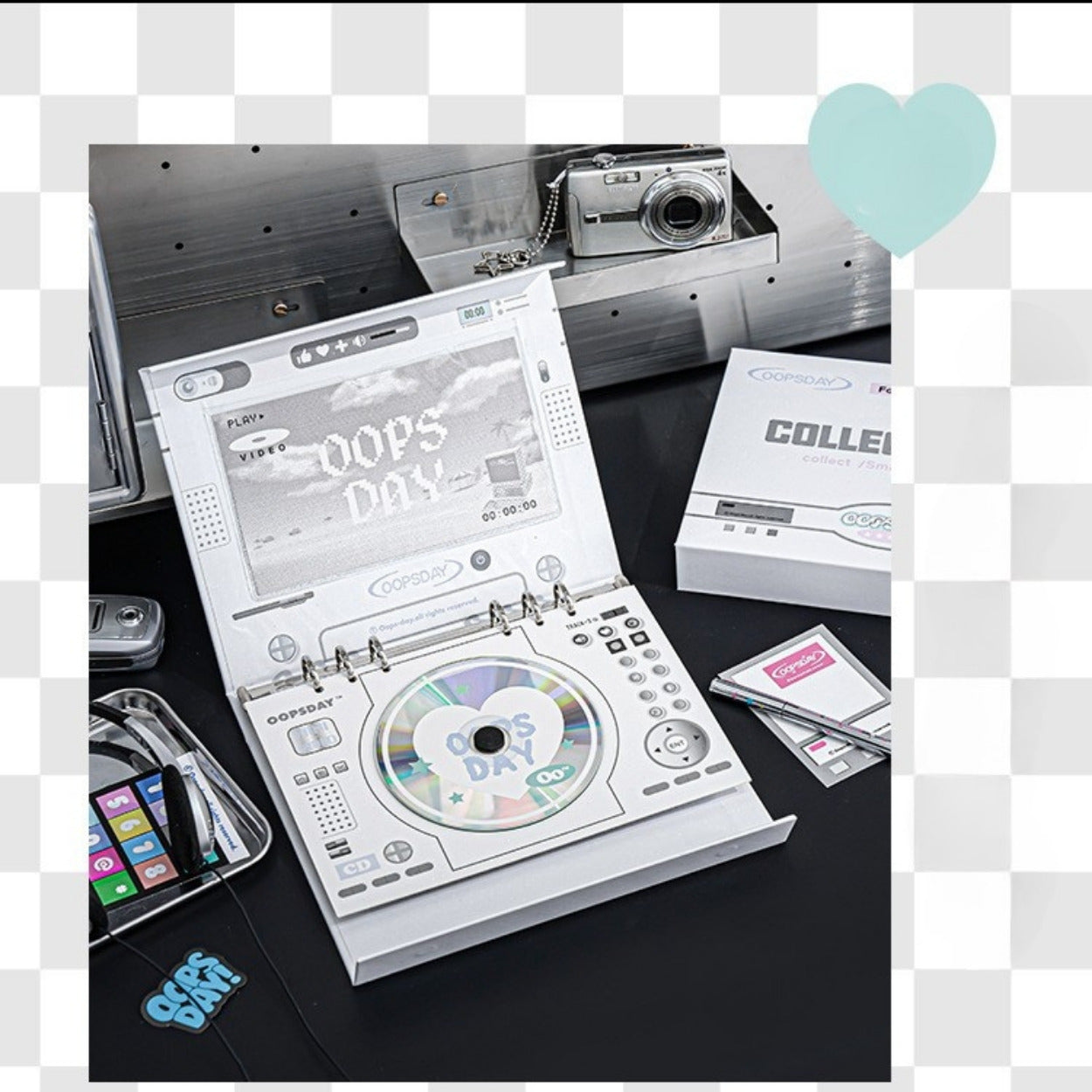 OOPSDAY Retro Style 4-Pocket Card Binder