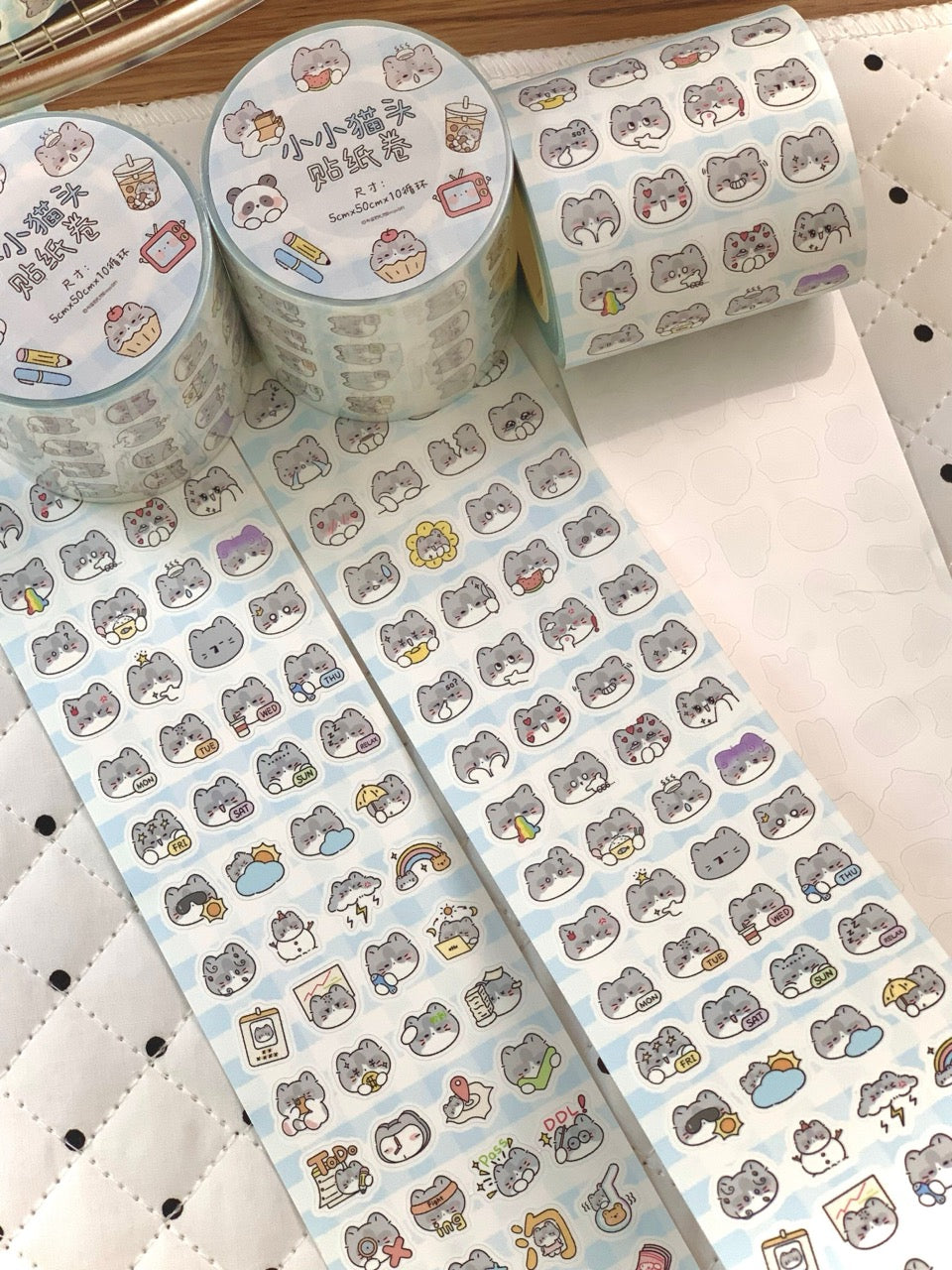 Original Little Cat Head Sticker Roll