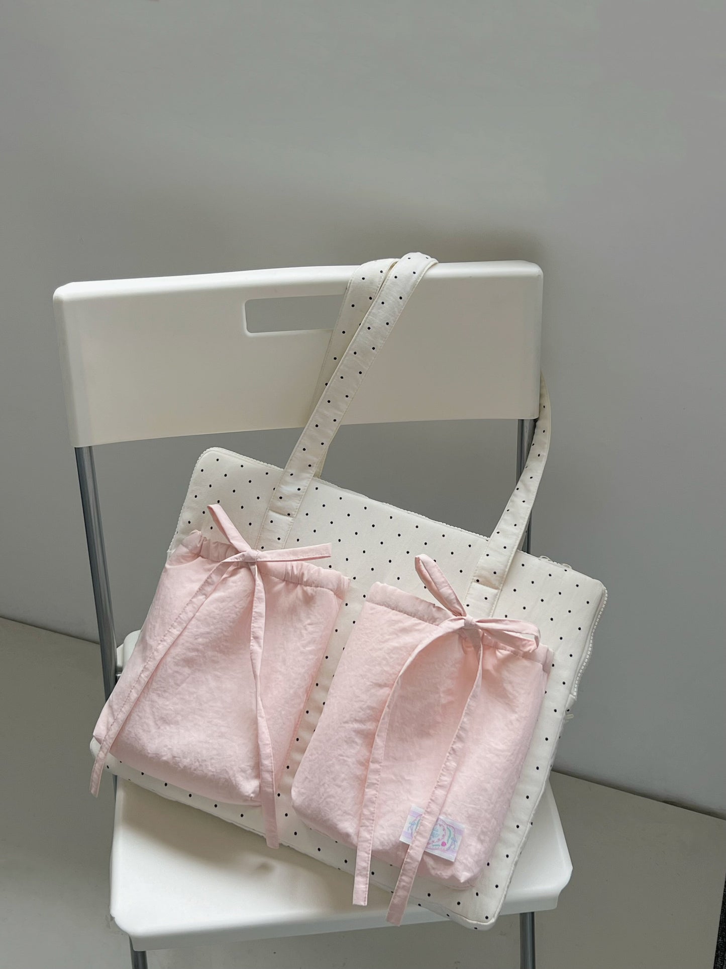 Puffy Bow Original 16-Inch Laptop Sleeve Bag