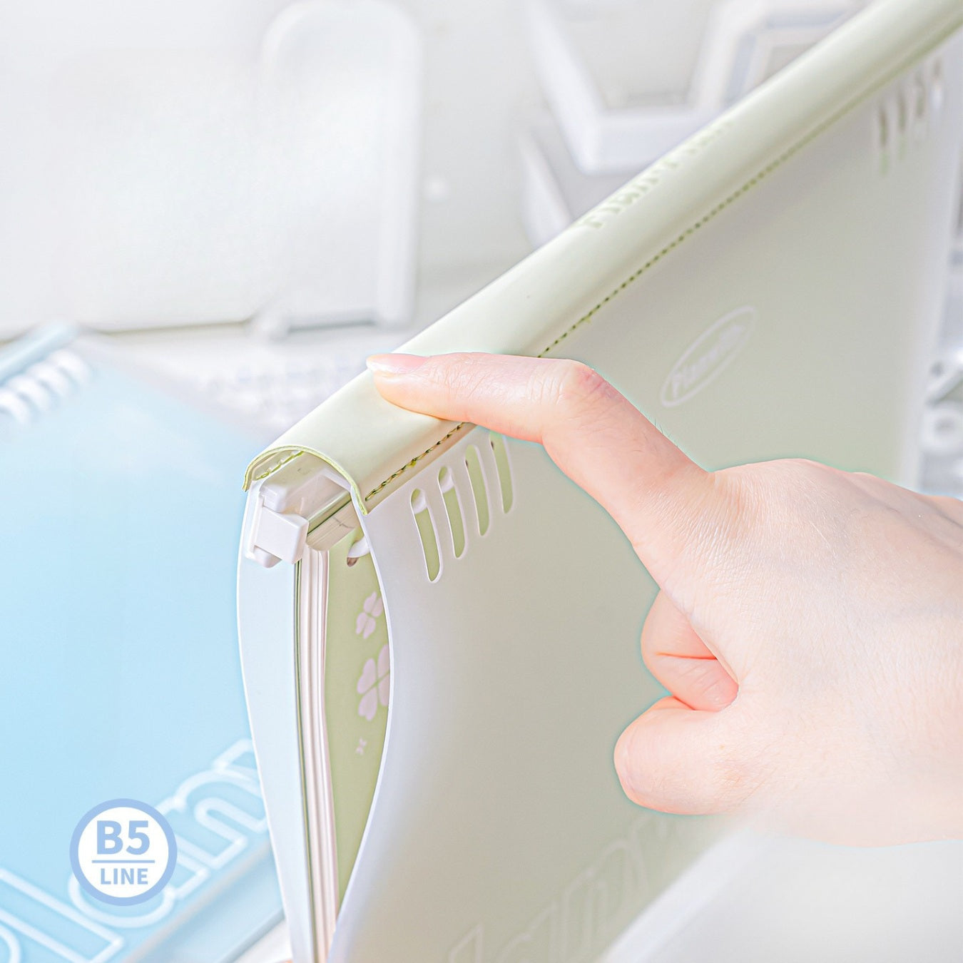 B5 Lay-Flat Flexible Ring Binder