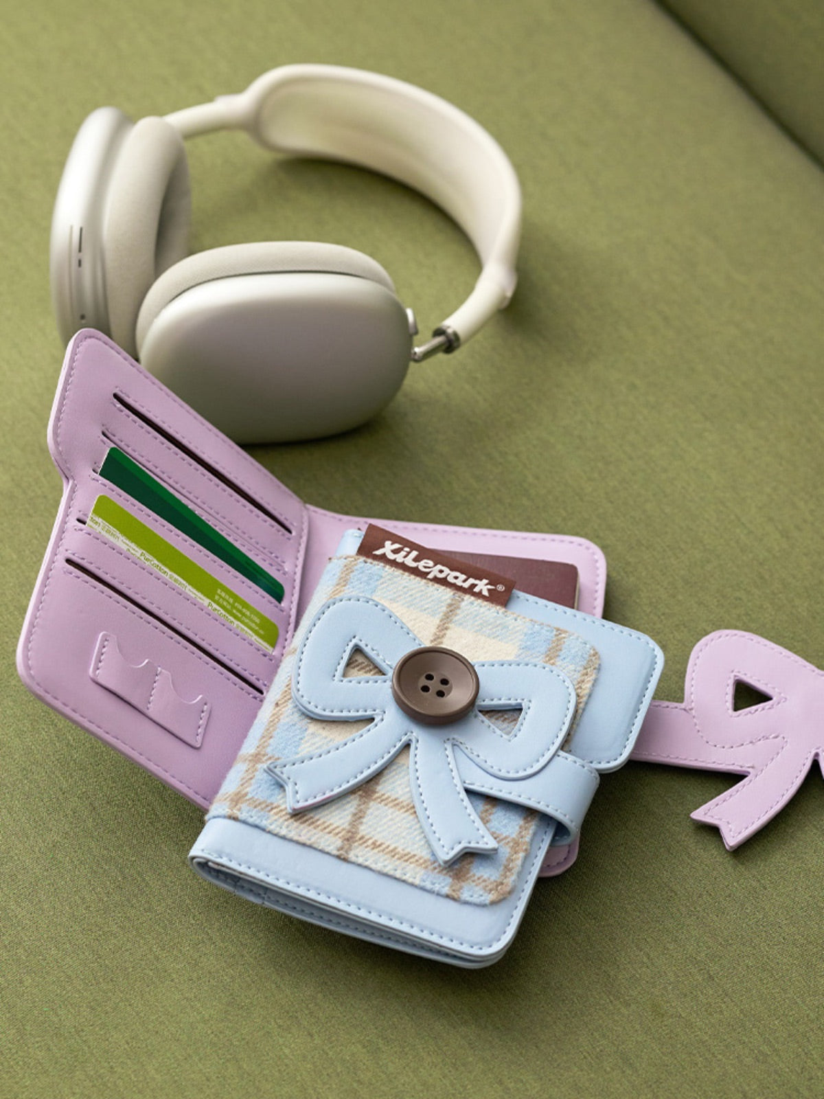 Cute Bow Magnetic Travel Passport Holder