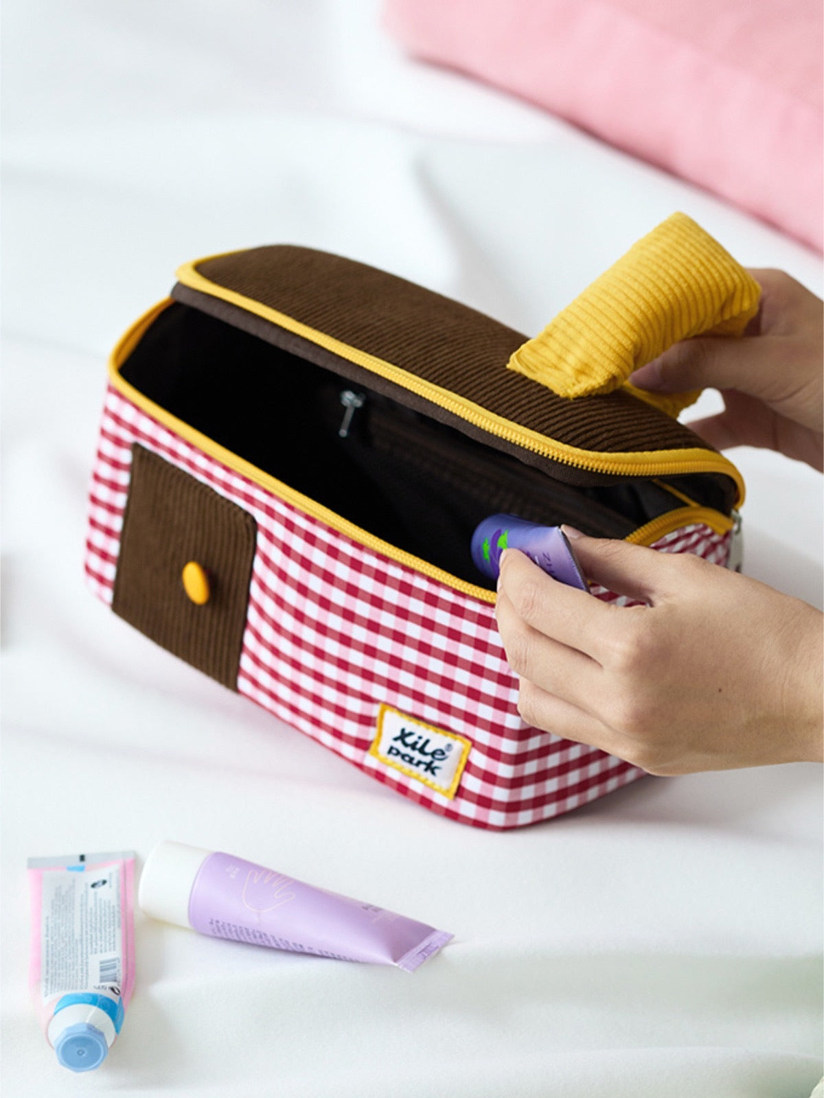 Portable House-Shaped Cosmetic Bag