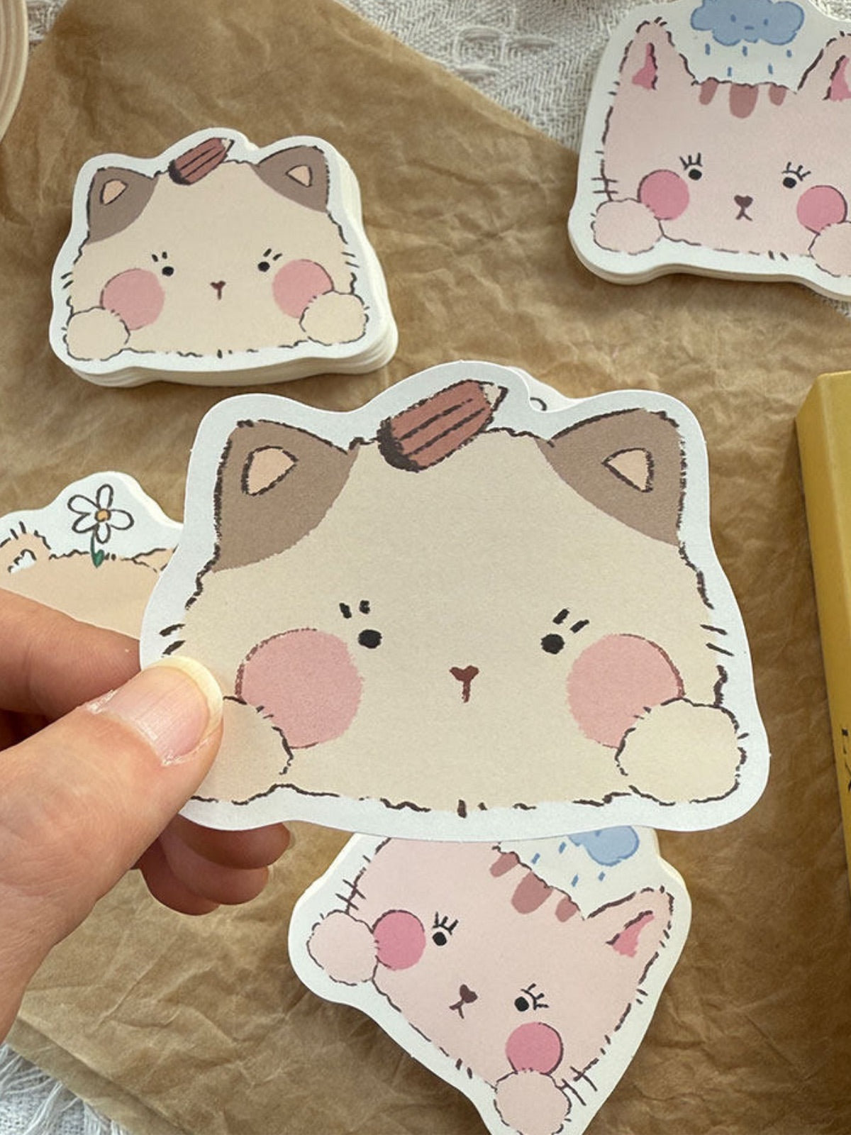Hahaha Club Original Die-Cut Kitten Memo Pad