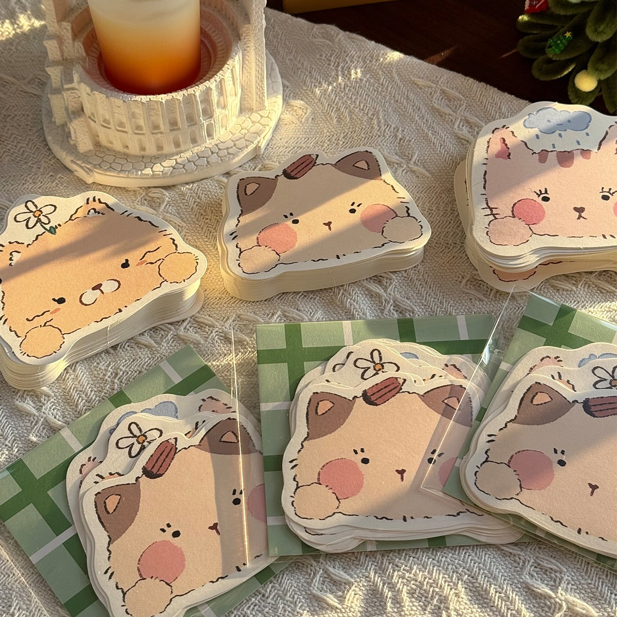 Hahaha Club Original Die-Cut Kitten Memo Pad