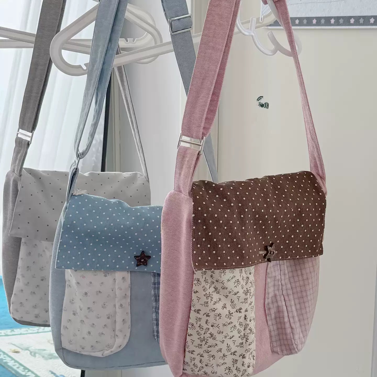 Original Cottage Patchwork Daily Messenger Bag